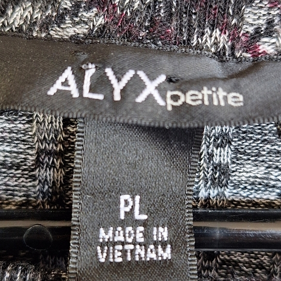 Alyx Petite Dress SzPl Gray/Maroon Plaid Bell Sleeve Fit/Flare Sweater Knit - Picture 2 of 7